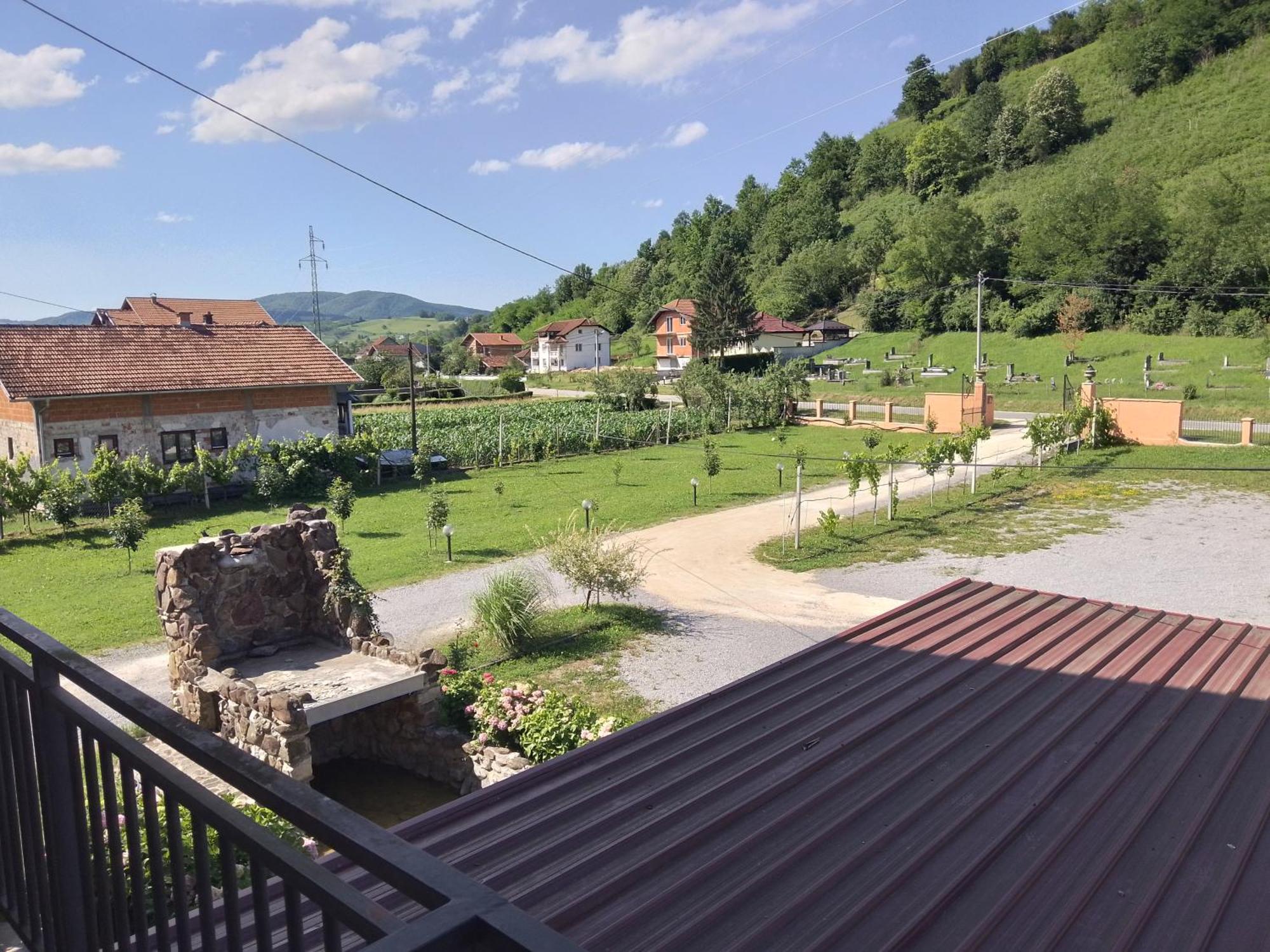 Apartmani Natura Sanski Most Exterior photo