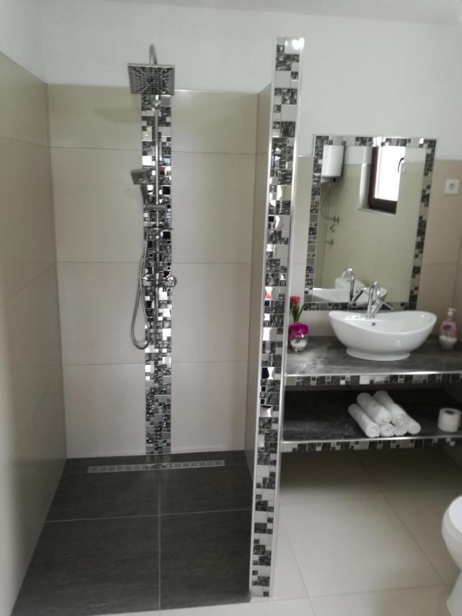 Apartmani Natura Sanski Most Exterior photo